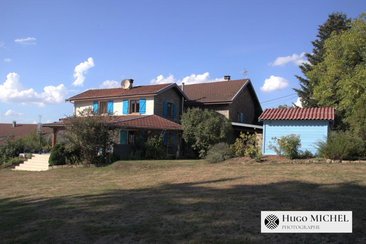 Villa Les Volets Bleus La Chapelle-aux-Bois Exterior foto